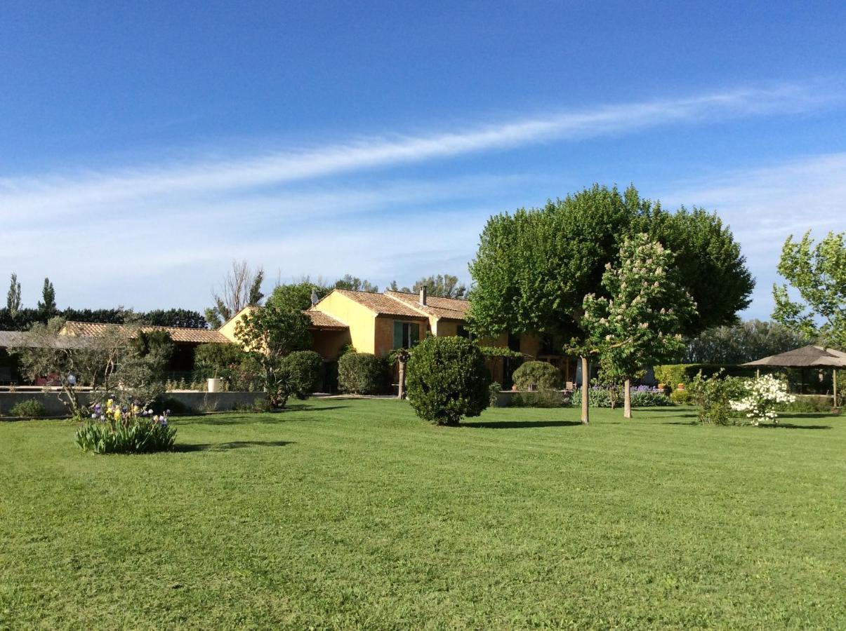 La Bergerie De Castellan Bed & Breakfast Verquieres Exterior photo