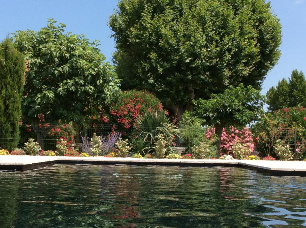La Bergerie De Castellan Bed & Breakfast Verquieres Exterior photo