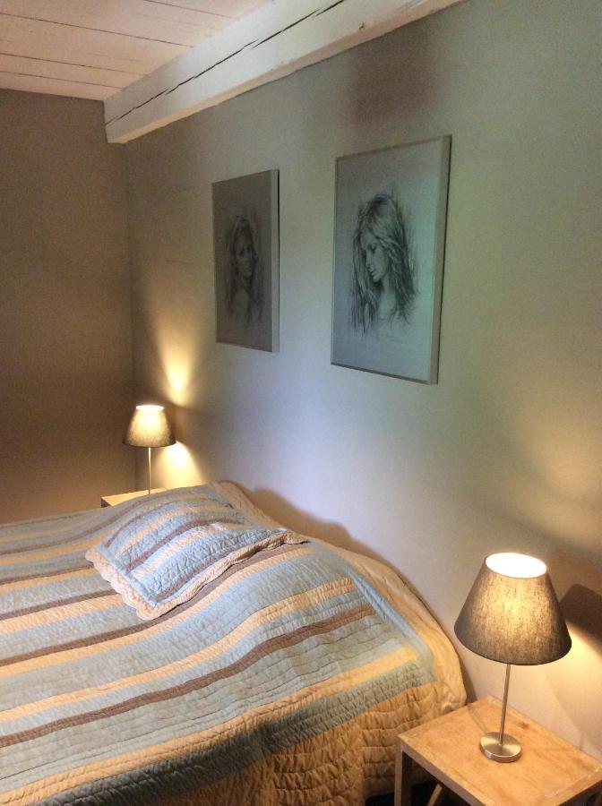 La Bergerie De Castellan Bed & Breakfast Verquieres Exterior photo